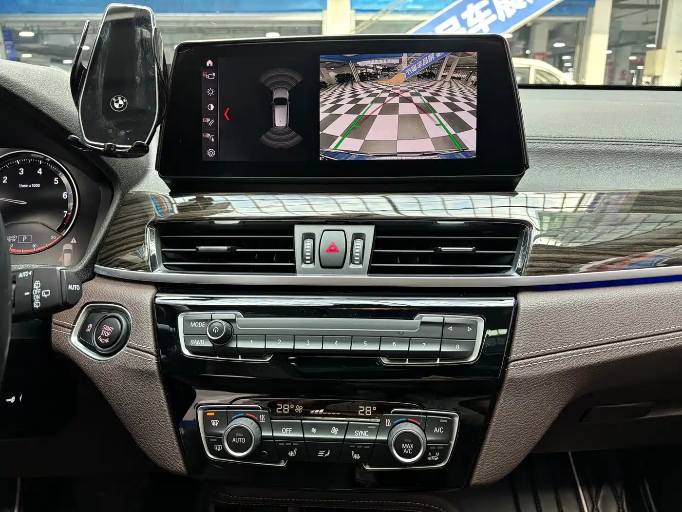 BMW X1 2021 xDrive25Li Exclusive фото 11