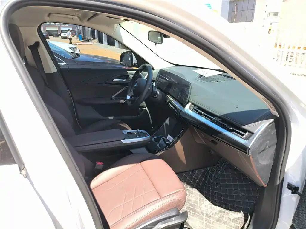 BMW X1 2023 sDrive20Li X Design Package фото 9