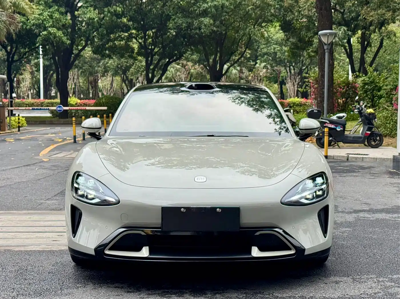 XIAOMI CAR XIAOMI SU7