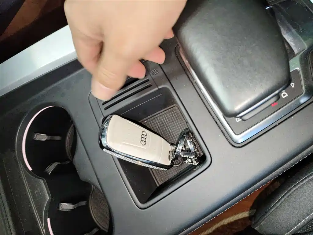 Audi A4L 2022 40 TFSI Luxury Dynamic фото 9