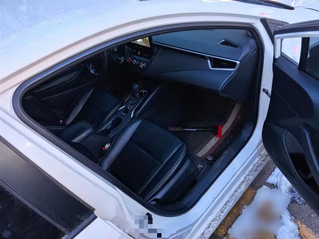 Toyota Corolla 2023 1.5L Pioneer Edition фото 20