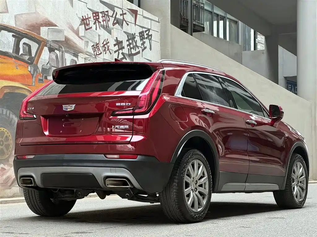 Cadillac XT4 2018 28T FWD Leading Edition фото 5