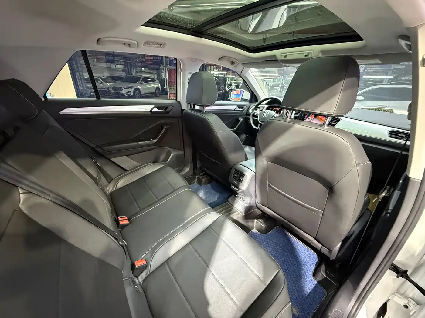 Volkswagen T-ROC 2021 280TSI DSG 2WD Luxury Connected фото 20