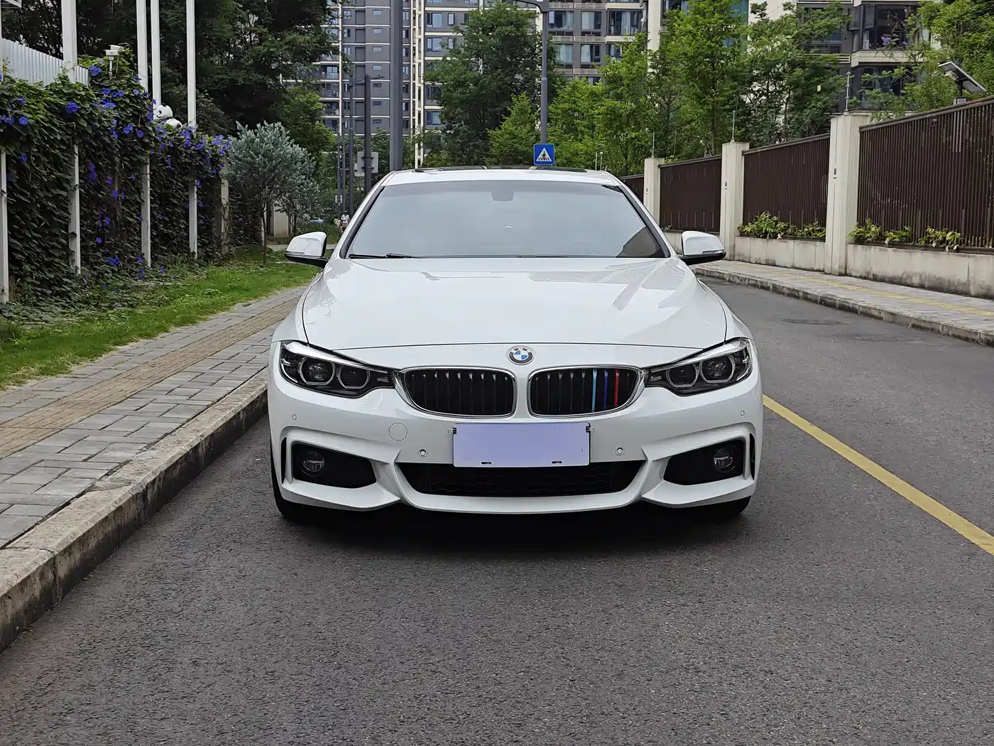 BMW 4 Series 2017 425i Gran Coupe Leading M Sport Package фото 2