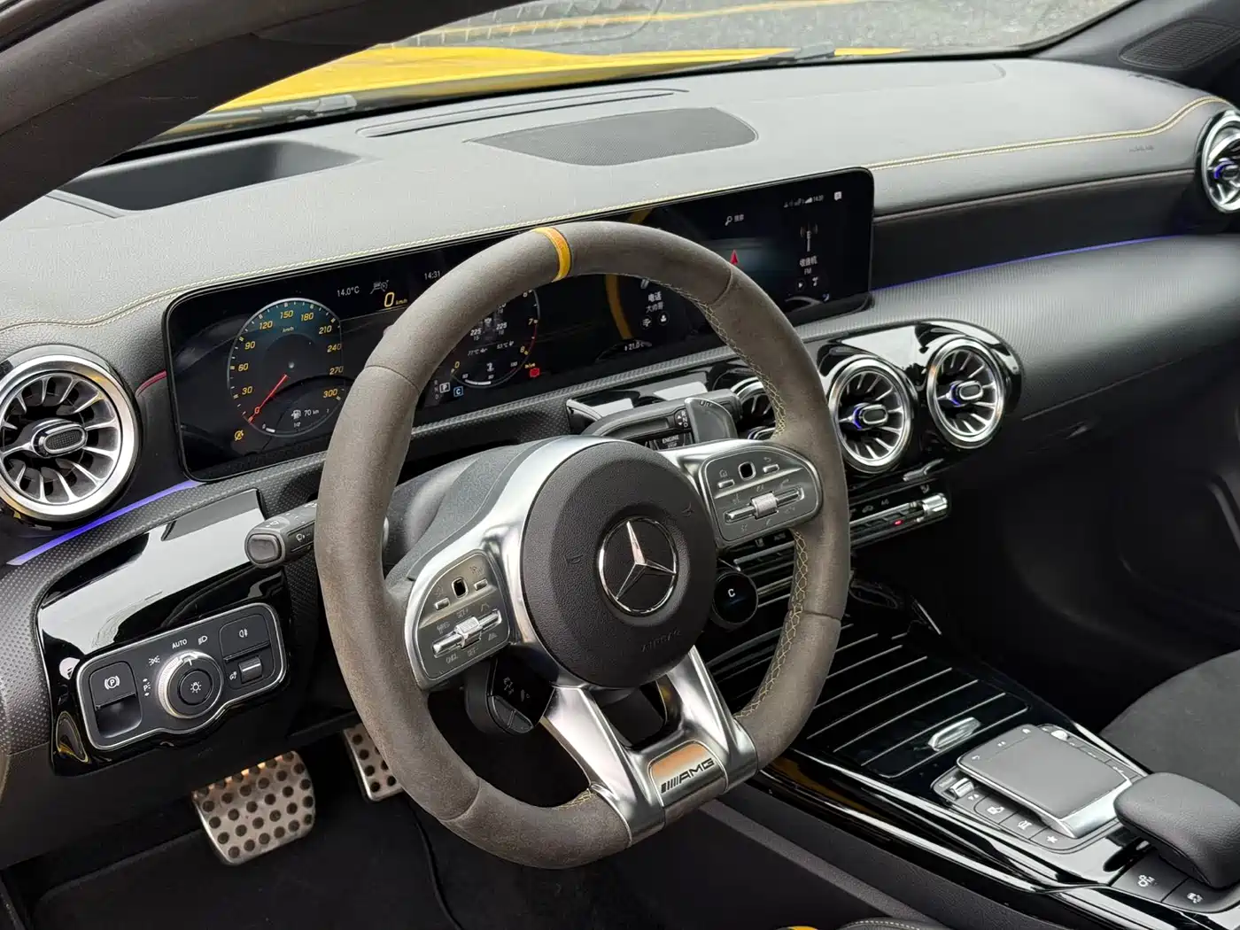 MERCEDES-BENZ CLA AMG