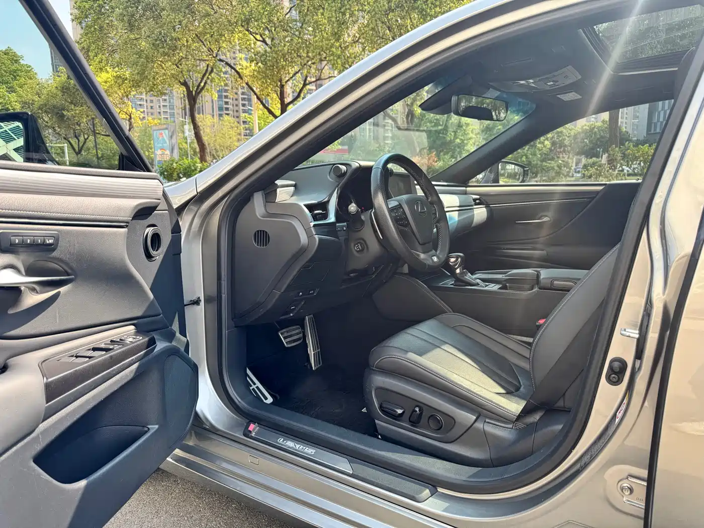 Lexus ES 2018 260 F SPORT (China V) фото 7