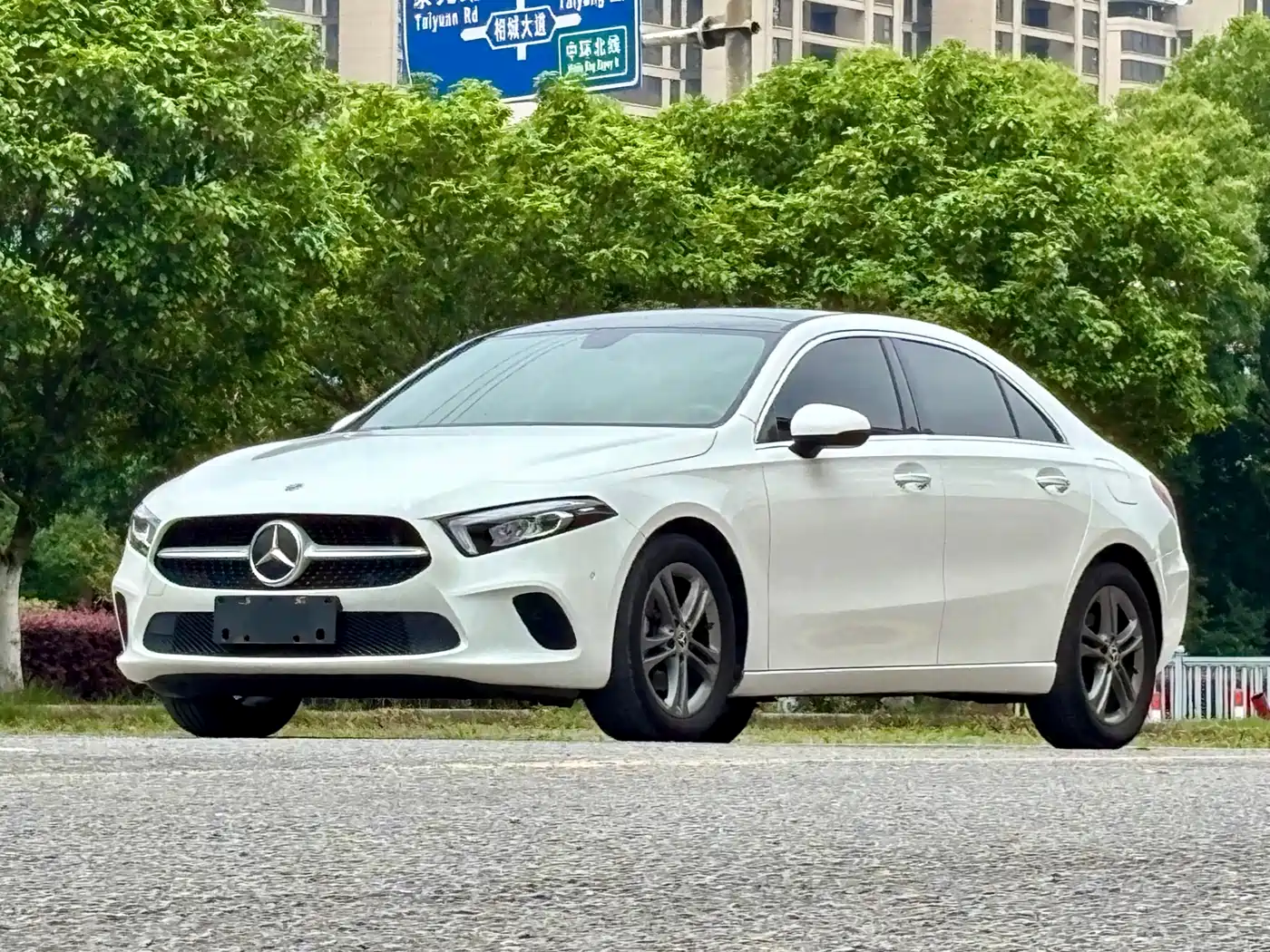 Mercedes-Benz A-Class 2020 A 200 L фото 2