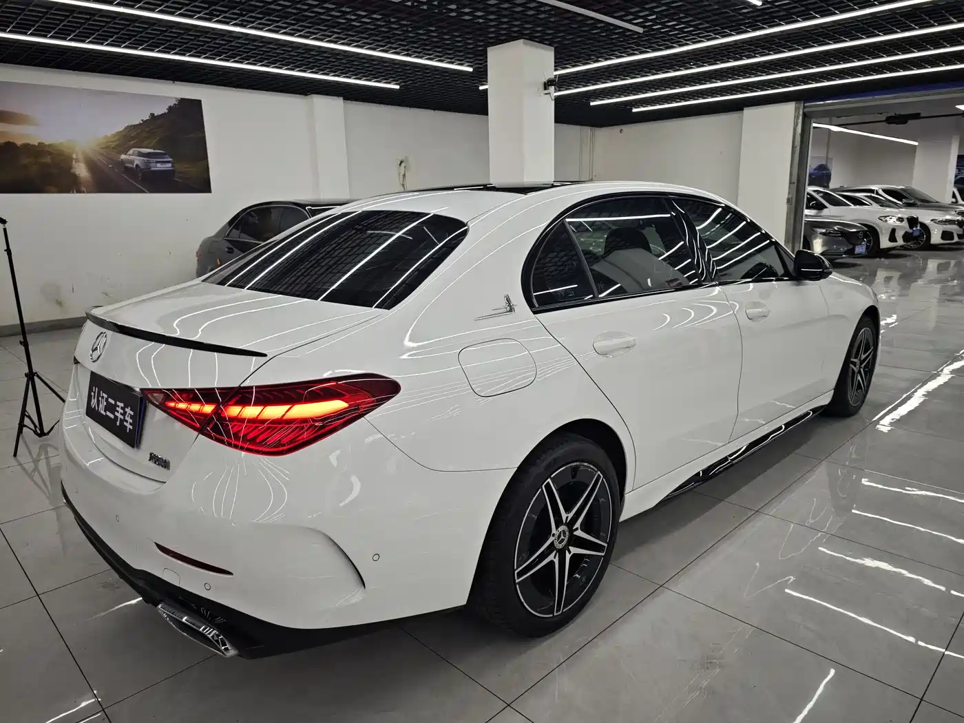 Mercedes-Benz C-Class 2024 C 260 L Night Edition Sport фото 4