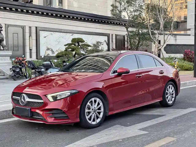 MERCEDES-BENZ A CLASS