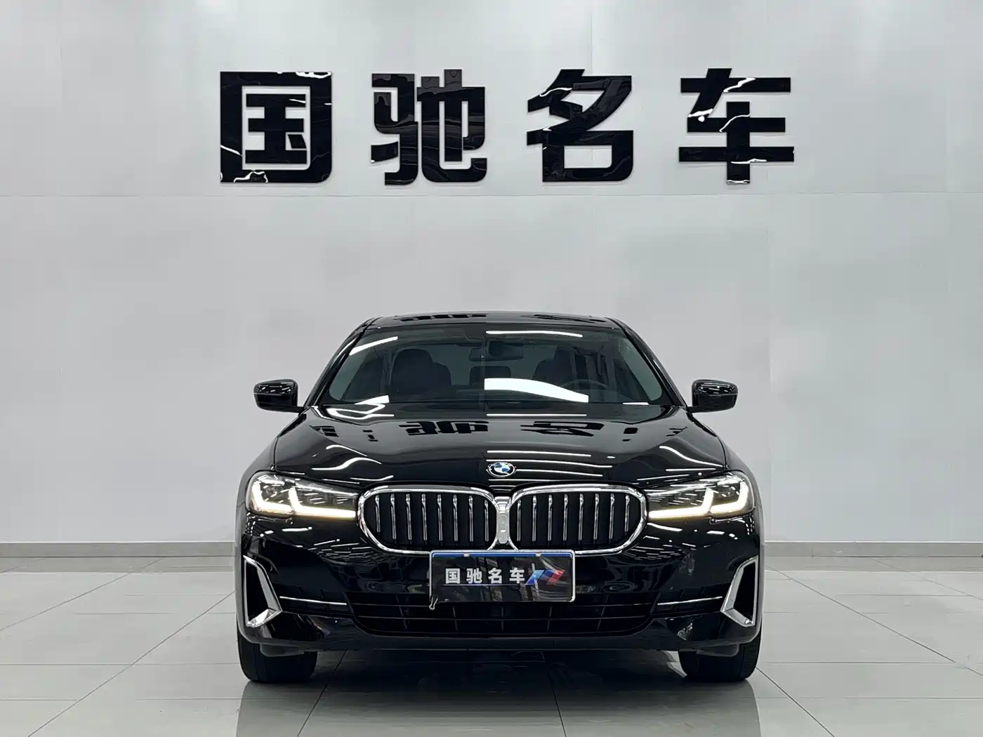 BMW 5 Series 2023 530Li Leading Luxury Package фото 2