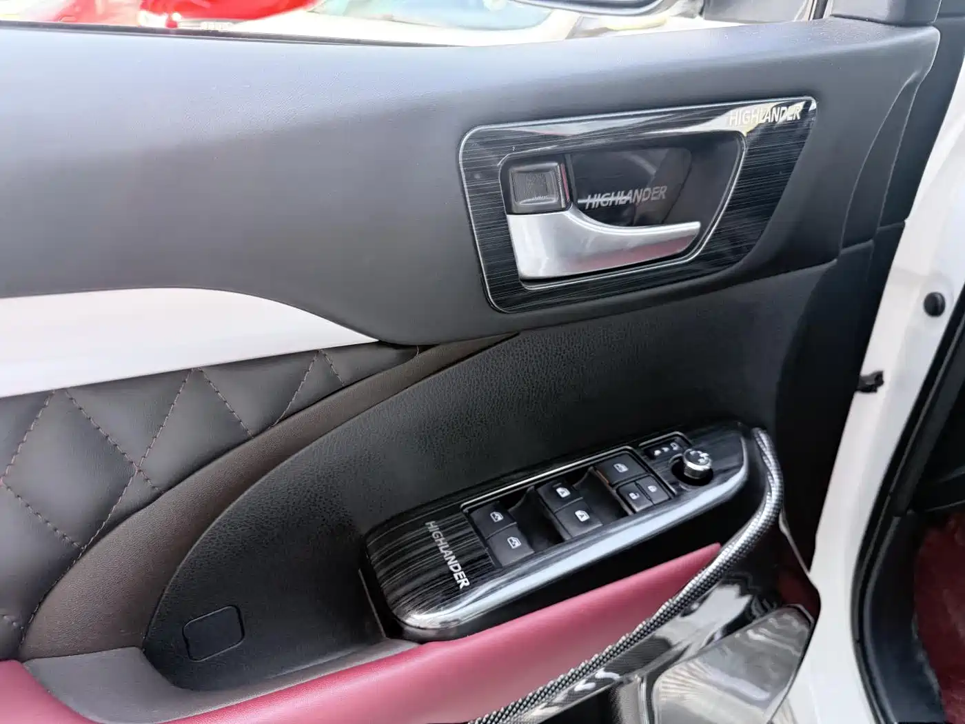 Toyota Highlander 2018 2.0T 4WD Luxury 7-seater (China V) фото 8