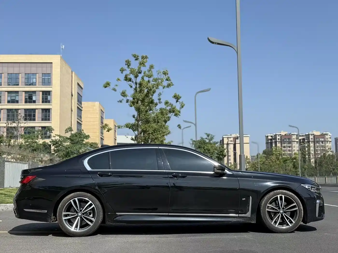 BMW 7 Series 2021 Model 730Li M Sport Package фото 4