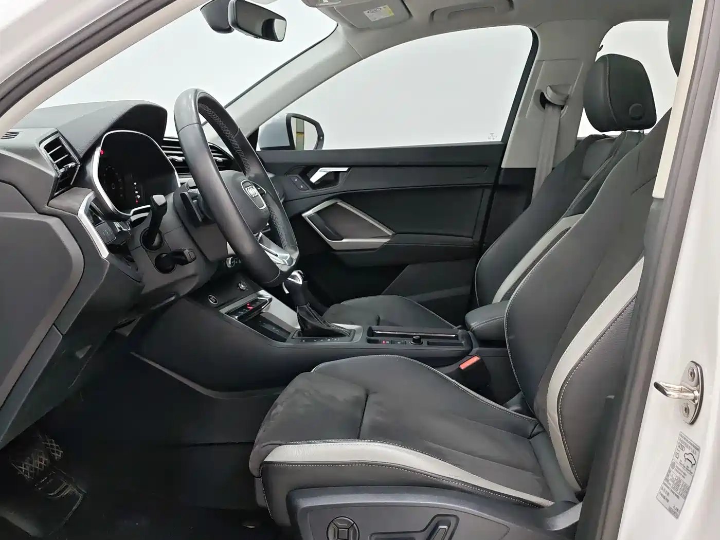 Audi Q3 2022 35 TFSI Fashion Dynamic фото 7