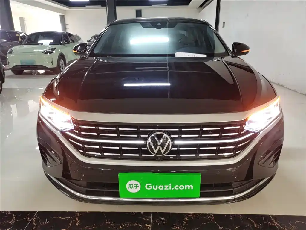 Volkswagen Passat 2023 Facelift 330TSI Luxury Edition фото 3