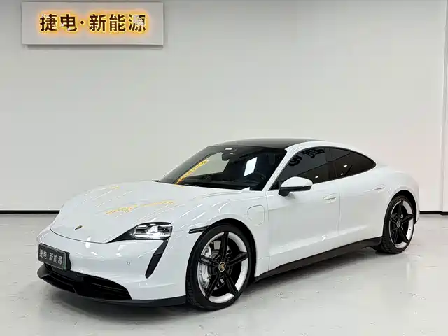  Porsche Taycan 2020 Taycan