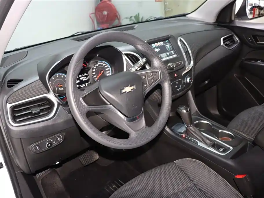 Chevrolet Equinox 2019 535T Auto Frontier Edition China V фото 9