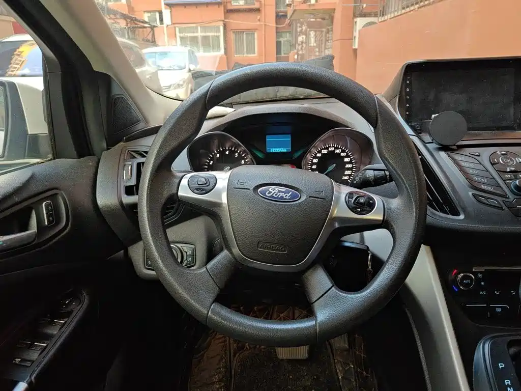 Ford Kuga 2015 2015 1.5L GTDi 2WD Comfort