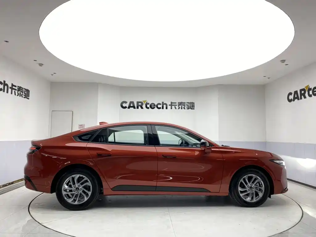 Фото 4 - Ford Mondeo