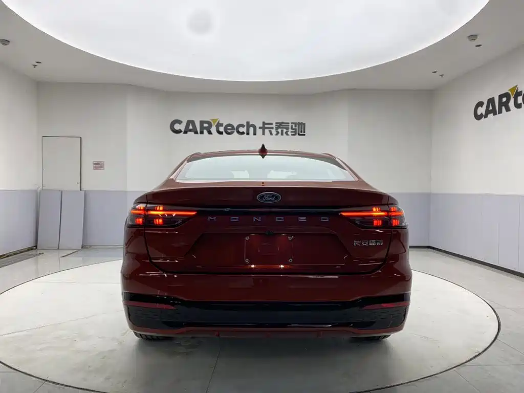 Фото 6 - Ford Mondeo