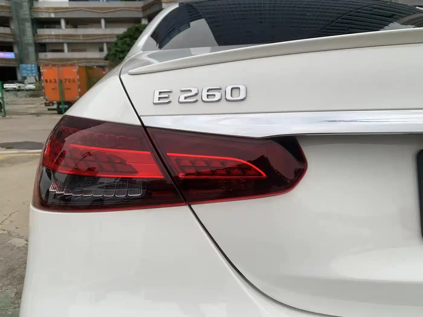  E CLASS