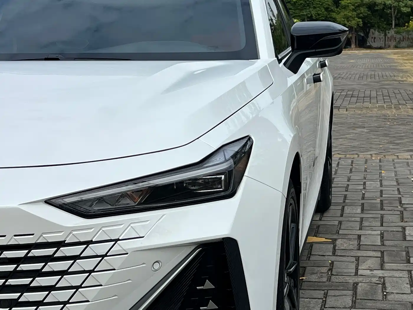 Changan UNI-V 2025 2023 1.5T Luxury Edition