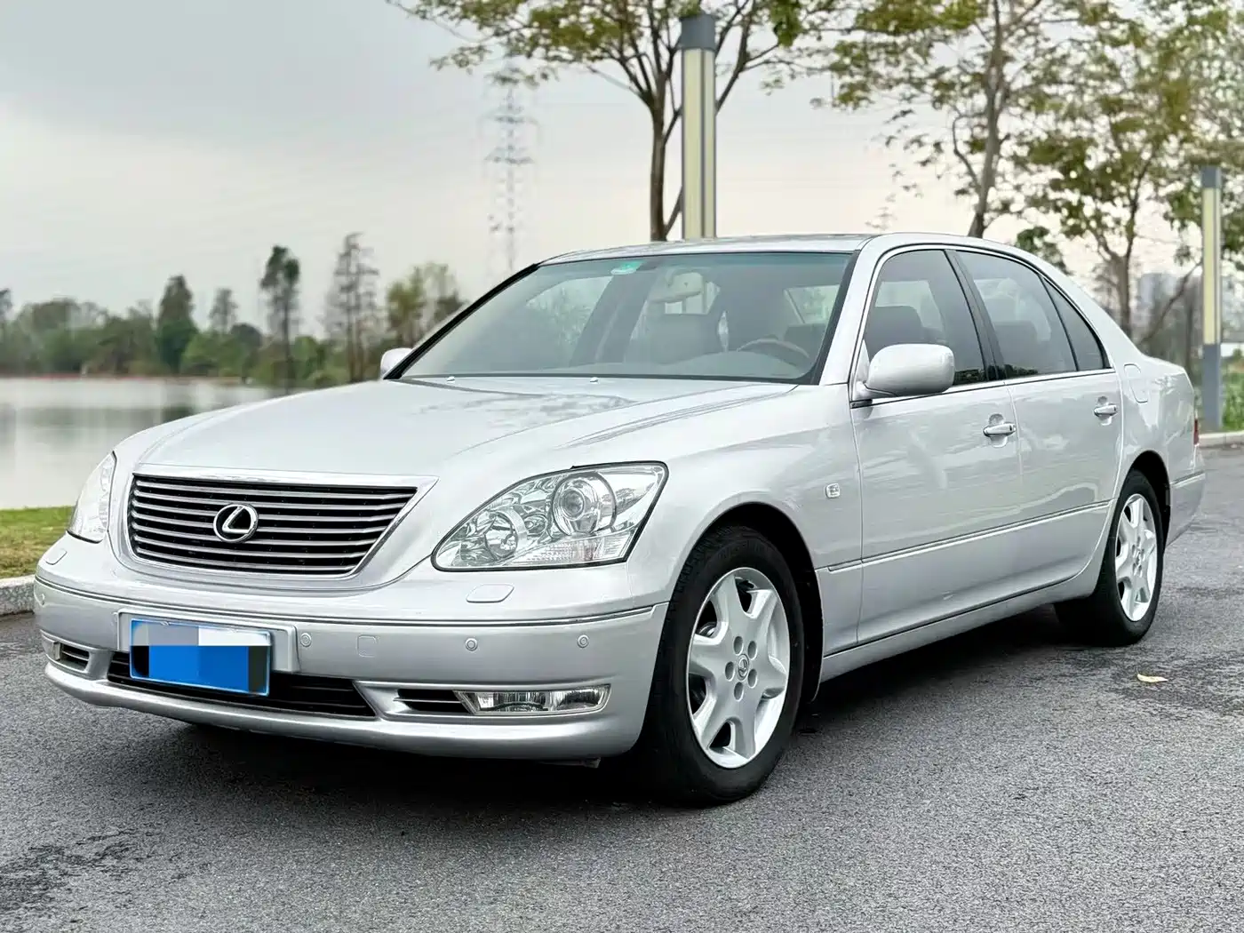 Lexus LS 2004 430