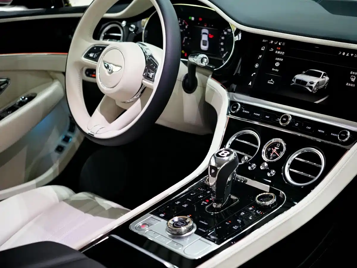 BENTLEY CONTINENTAL PLUG IN HYBRID