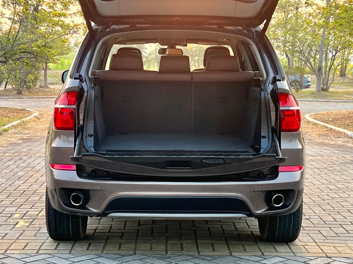 BMW X5 (Import) 2011 xDrive35i Leading Edition фото 21