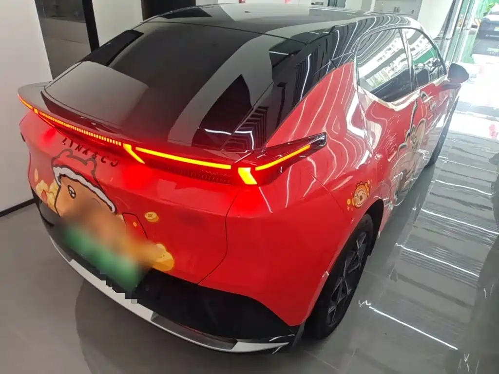 Photo 7 - Lynk & Co Z20