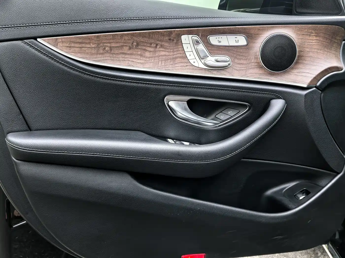 Mercedes-Benz E-Class 2019 Facelift E 300 L Fashion фото 9