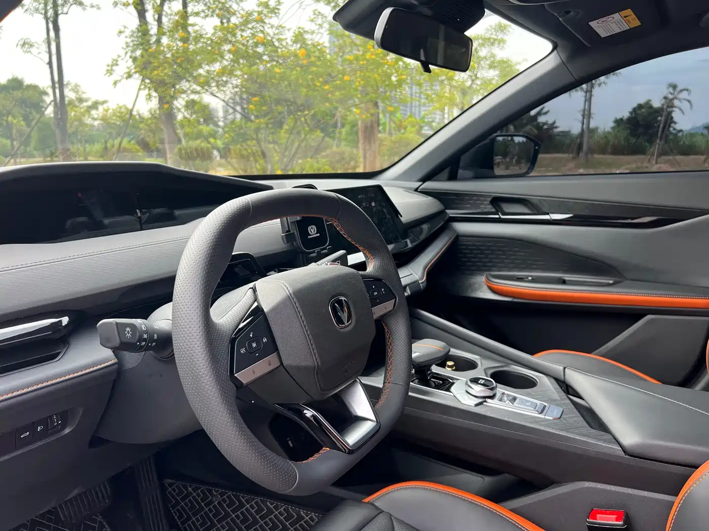 Changan UNI-V 2025 2023 1.5T Luxury Edition