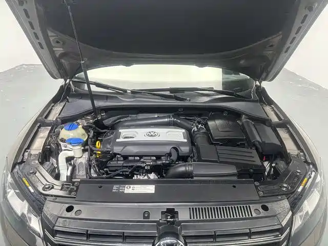 Volkswagen Passat 2015 1.8TSI DSG Prestige Edition фото 16