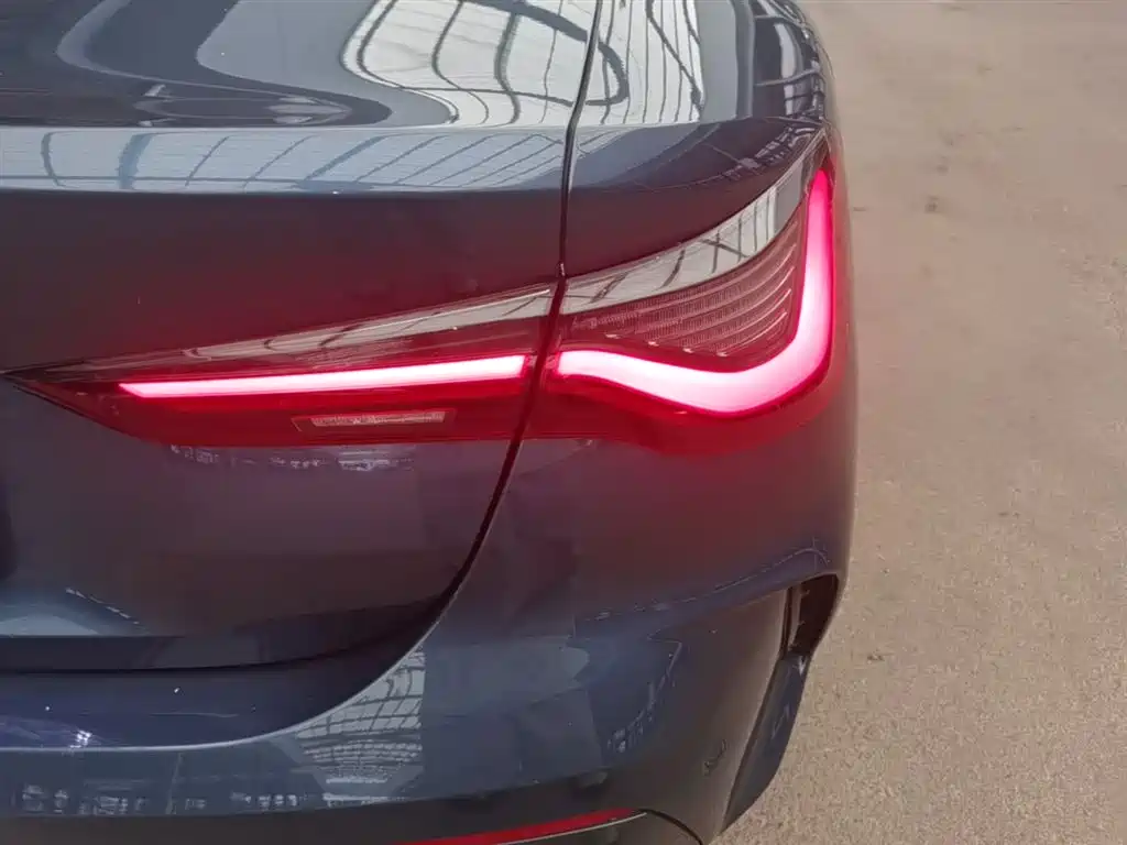 BMW 4 Series 2022 425i M Sport Package фото 8