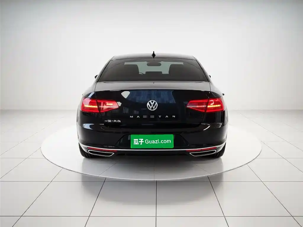 Volkswagen Magotan 2019 330TSI DSG Luxury Class China VI фото 6