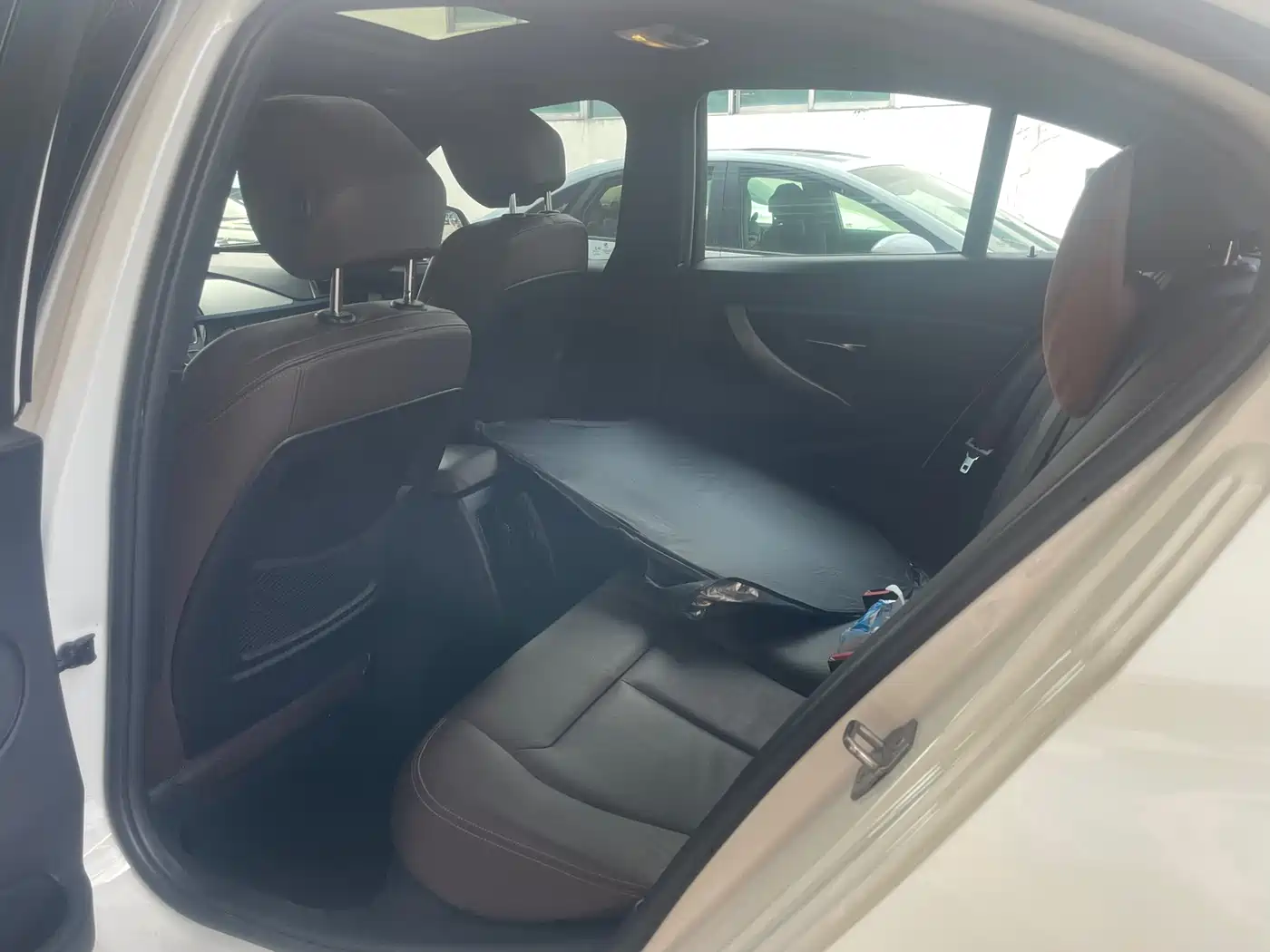 BMW 3 Series 2019 320i M Sport Package фото 9