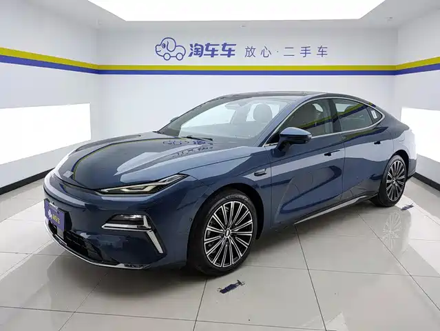 Geely Galaxy Galaxy Xingyao 8 2025 130km EM-P Explorer Edition
