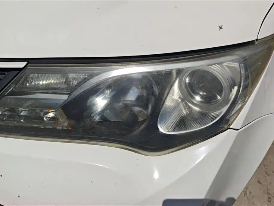 Toyota RAV4 Rongfang 2013 2.0L CVT 2WD Urban фото 5