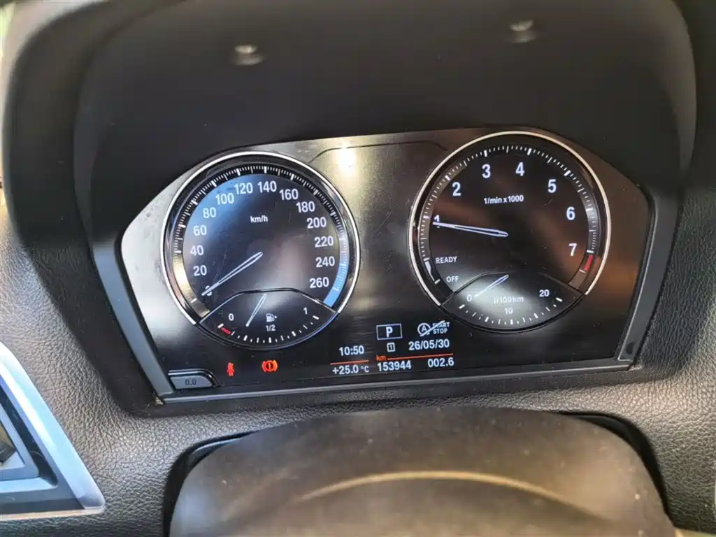 BMW 1 Series (Import) 2016 118i Leading фото 12