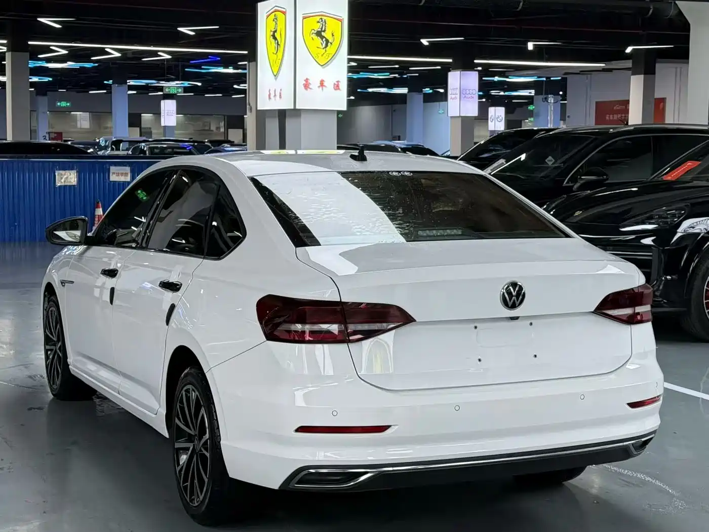 Volkswagen Lavida 2021 280TSI DSG Luxury Edition фото 7
