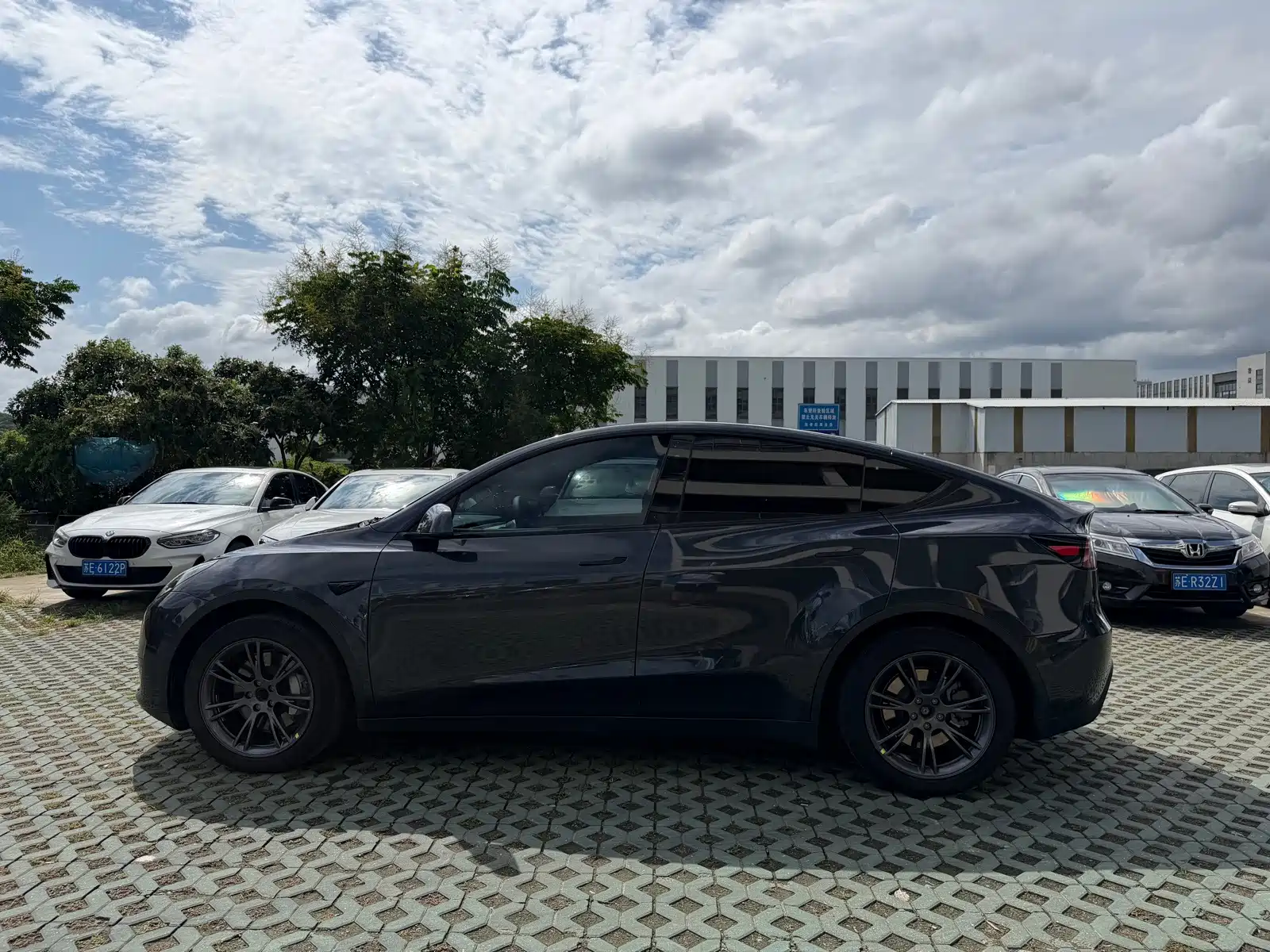 Фото 7 - Tesla Model Y