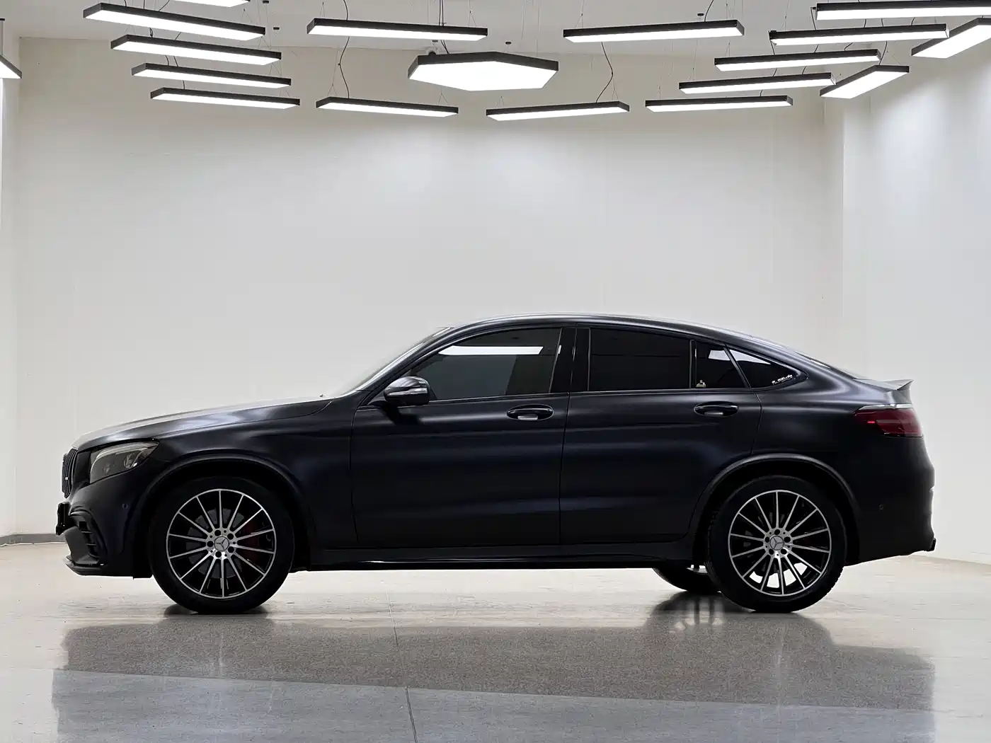 Mercedes-Benz GLC Coupe AMG 2017 AMG GLC 43 4MATIC Coupe SUV фото 4