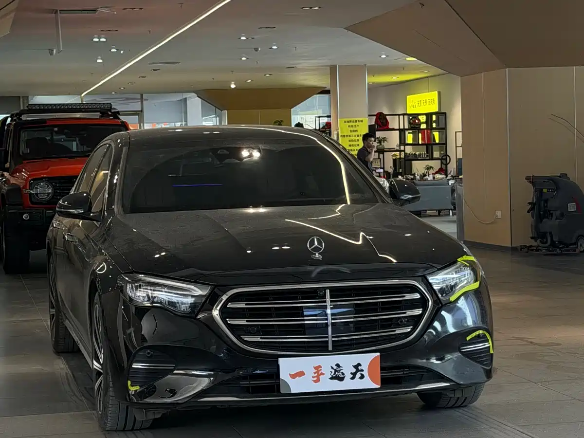 Mercedes-Benz E-Class 2024 Model E 300 L Luxury фото 3