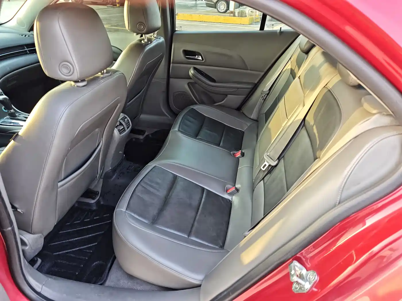 Chevrolet Malibu 2013 2.0L Automatic Luxury Edition фото 10