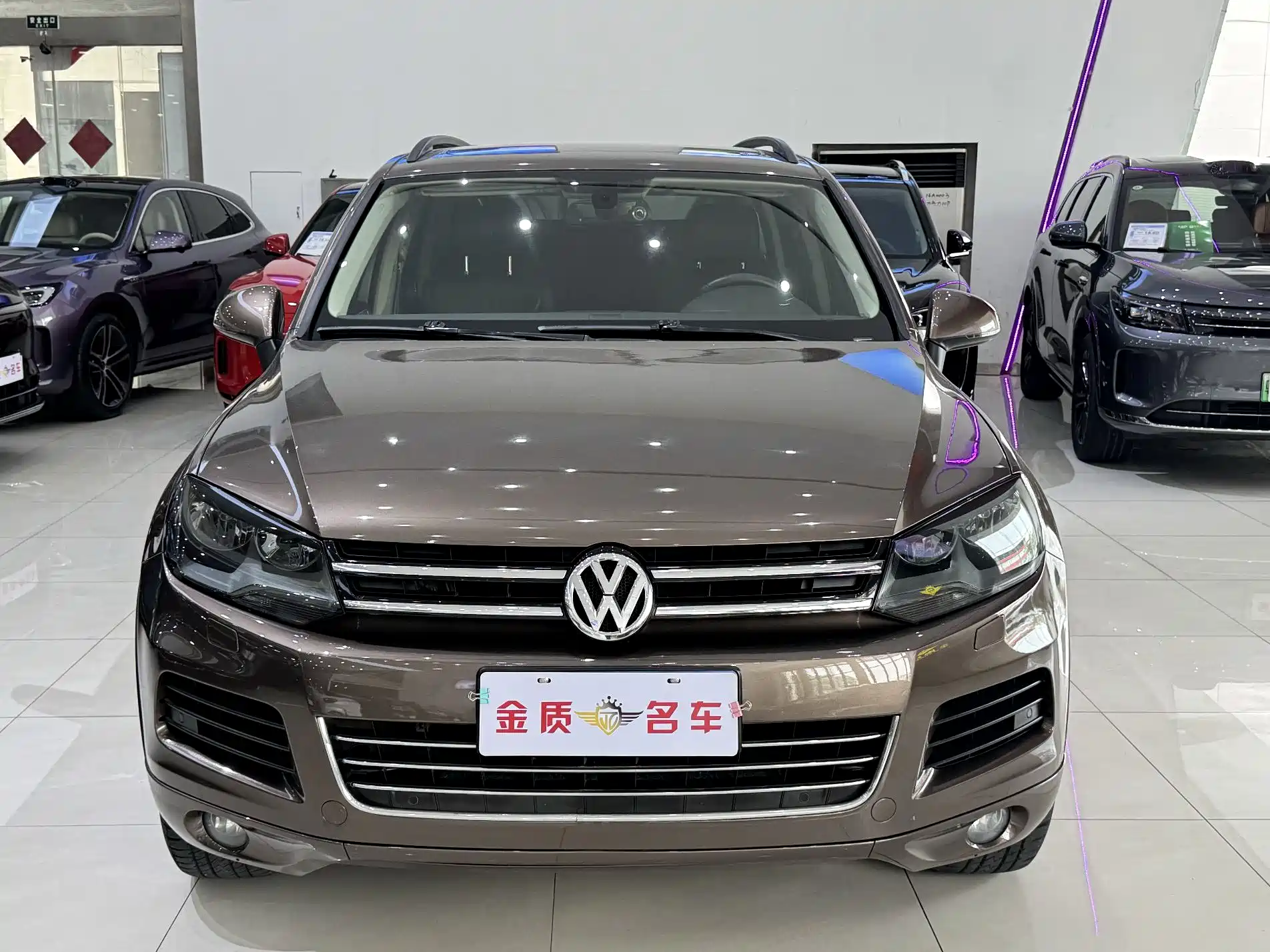 Фото 3 - Volkswagen Touareg