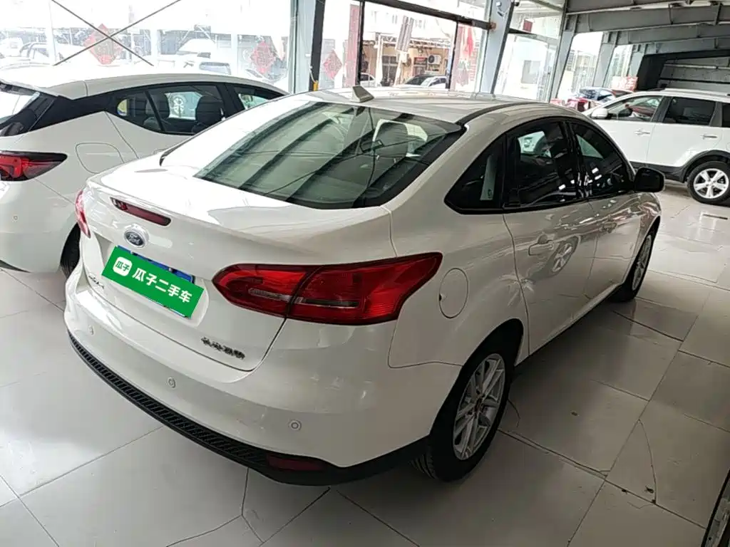 Фото 5 - Ford Focus