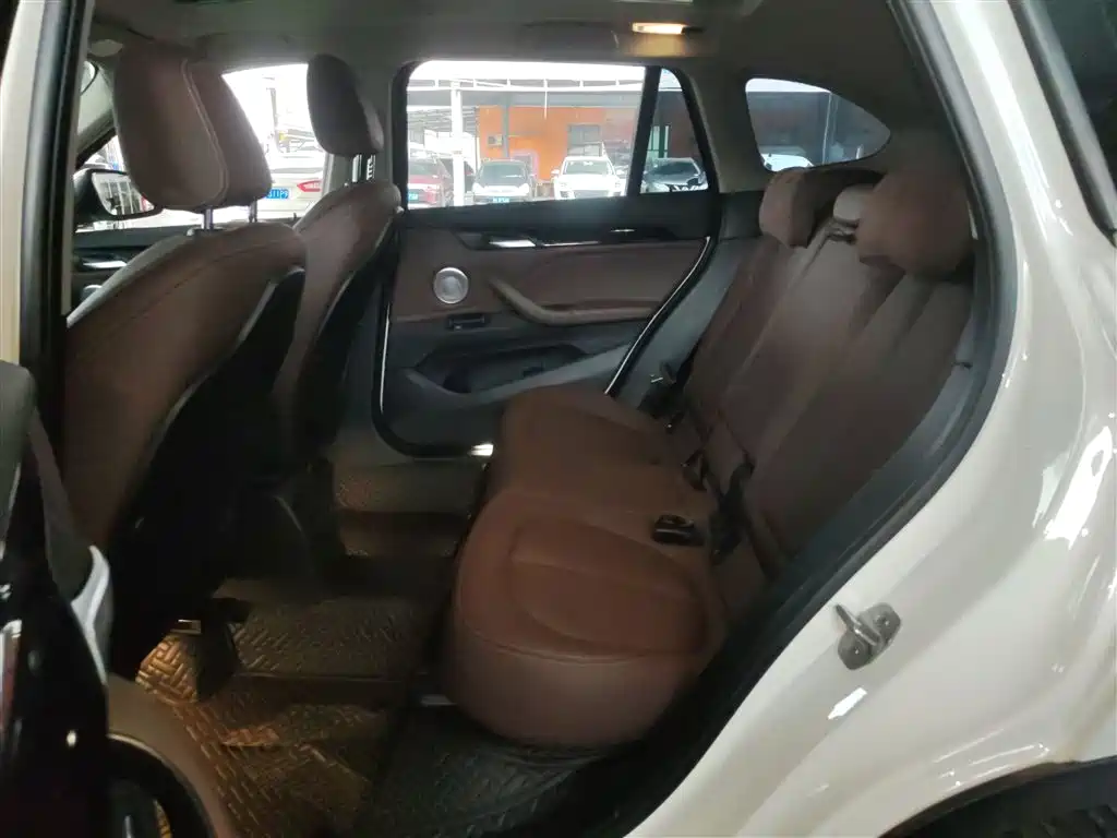 BMW X1 2021 sDrive20Li Fashion фото 17