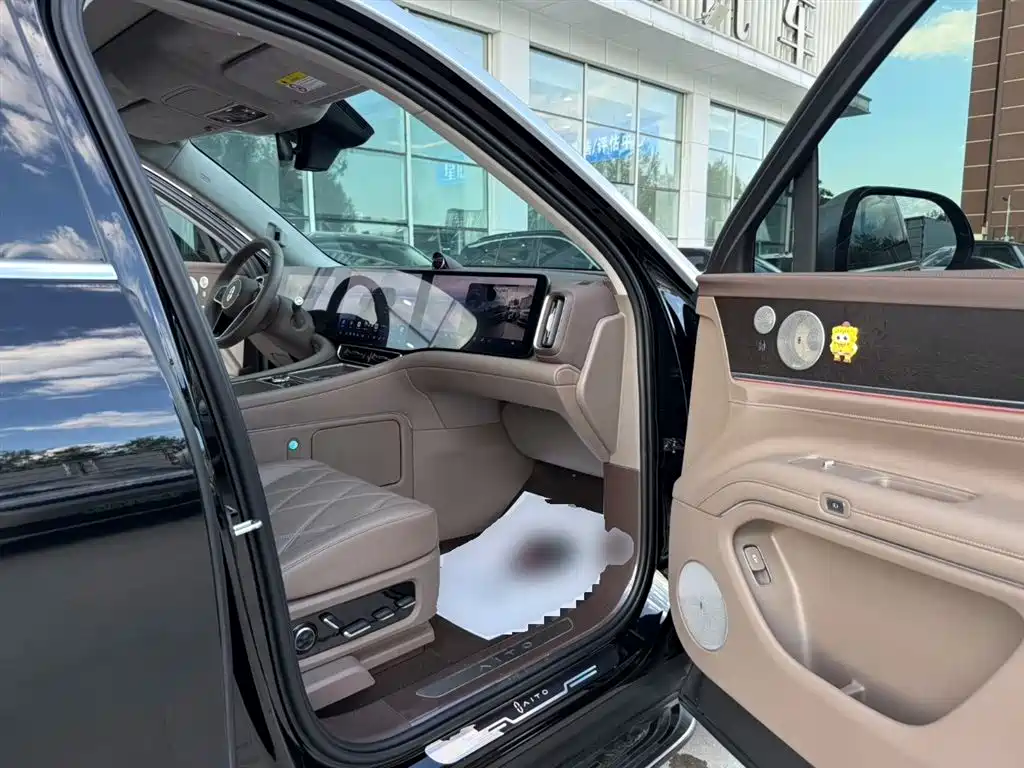 AITO Wenjie AITO M9 2025 Range Extender Max 52kWh 5-Seater фото 25