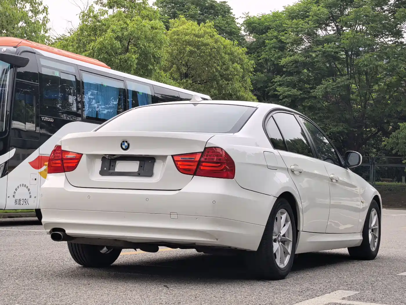 BMW 3 Series (Import) 2012 318i Leading фото 21