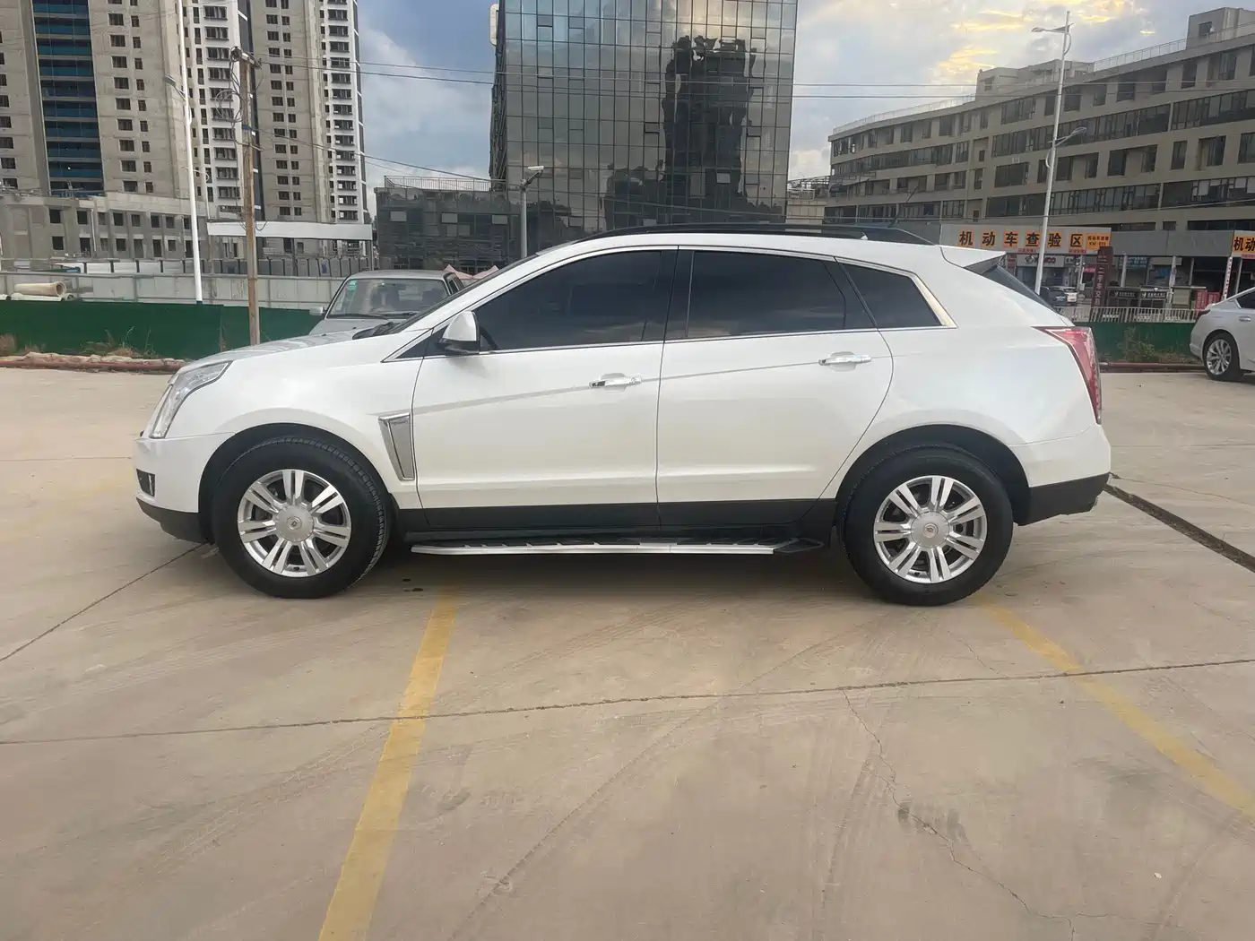 Cadillac SRX 2013 3.0L Luxury фото 7