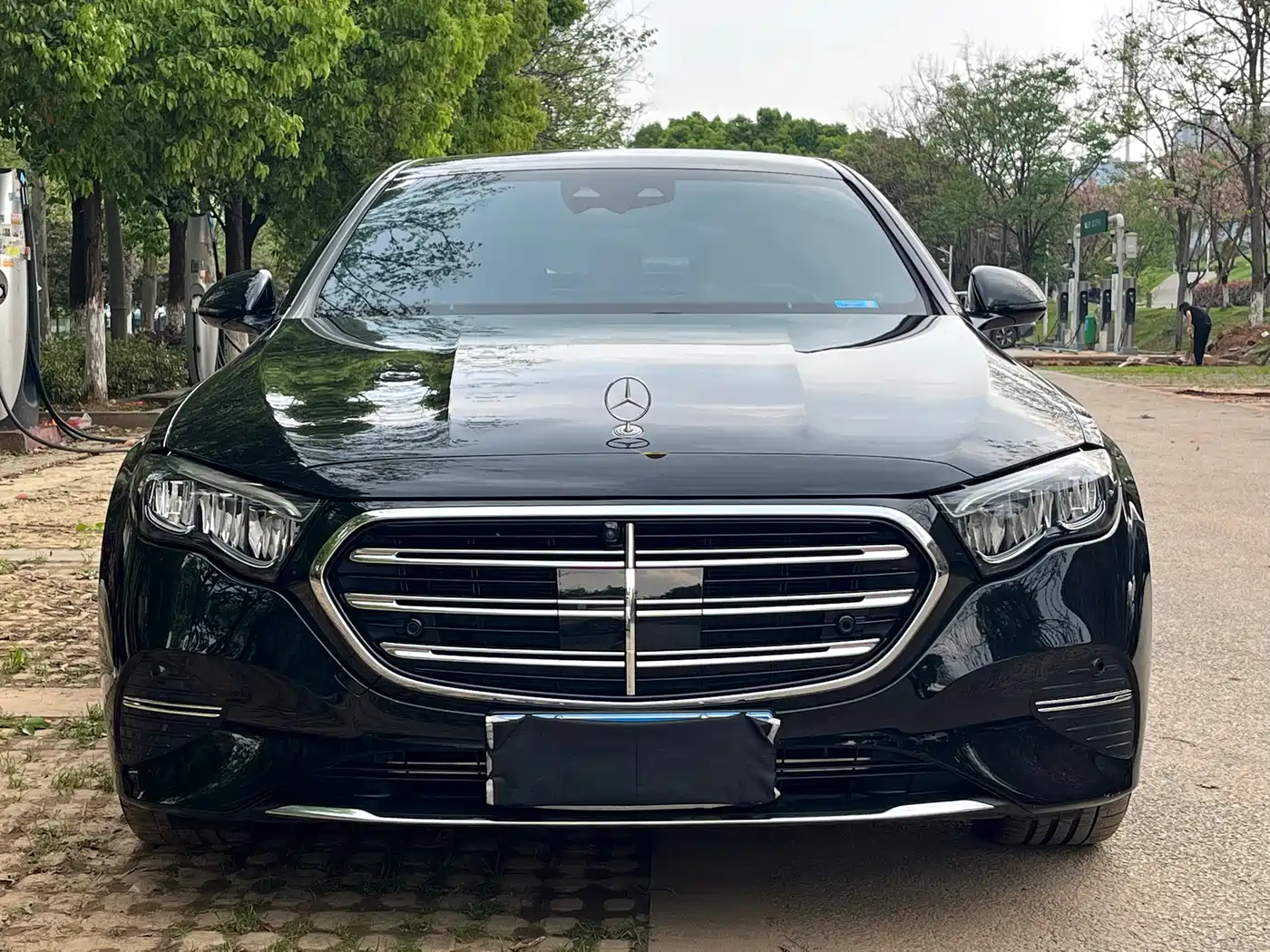 Mercedes-Benz E-Class 2024 E 300 L Fashion фото 2